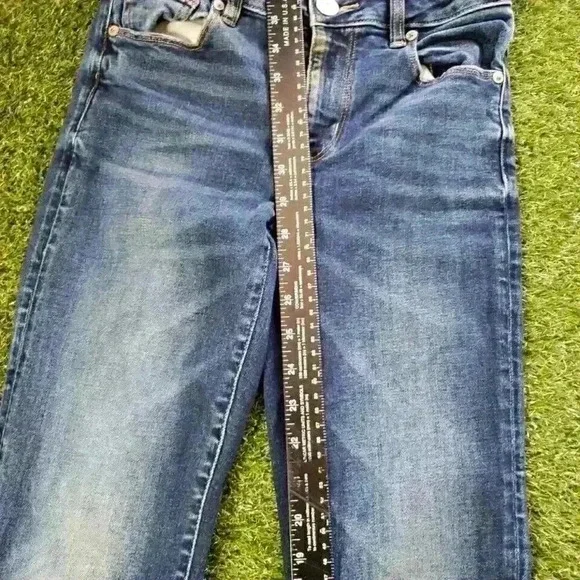American Eagle Women's Super Stretch Skinny Denim Jeans Size 2 Regular - Picture 6 of 9